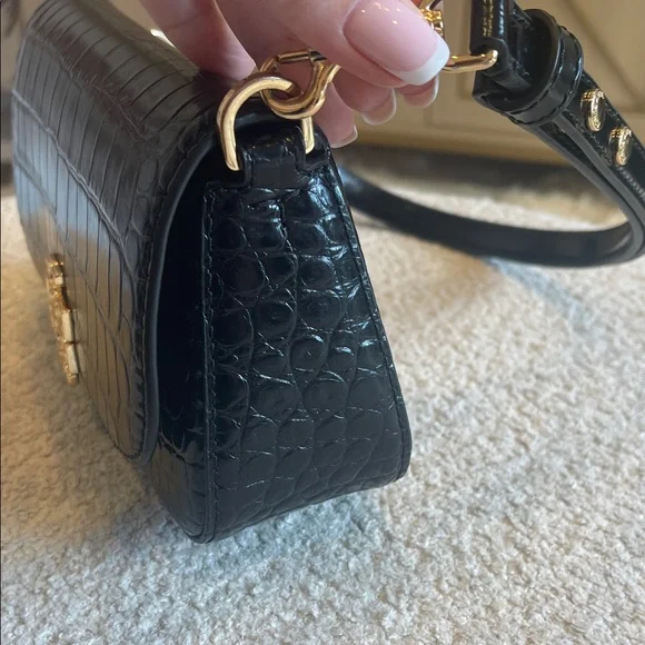 Tory Burch Britten Black Croc-Embossed Crossbody Bag - Picture 4 of 10